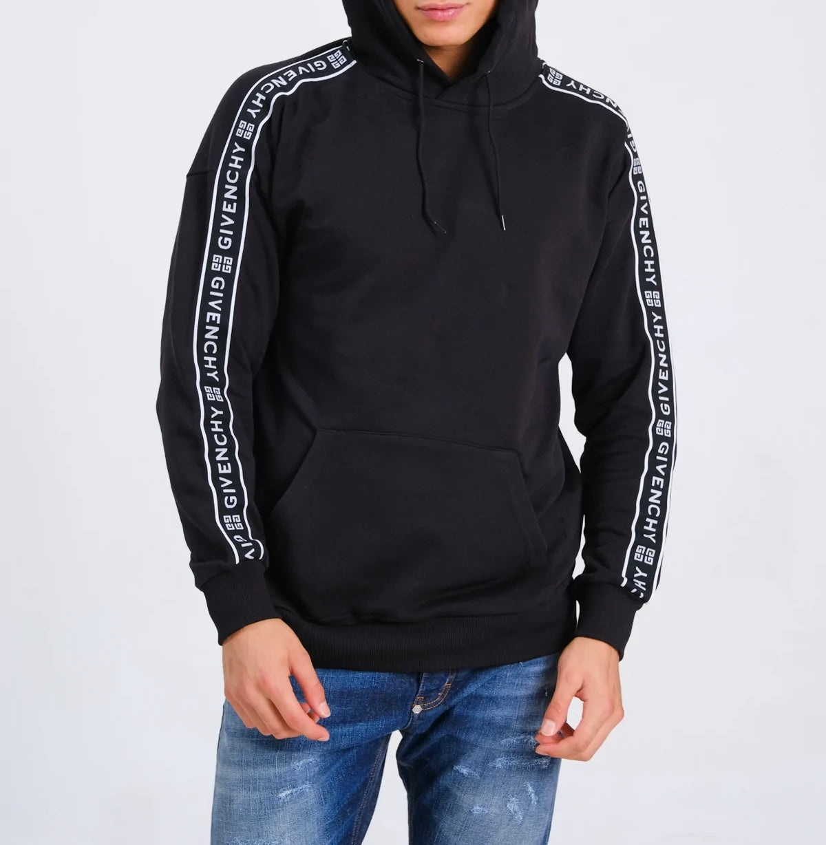 GIVENCHY HOODIE BLACK